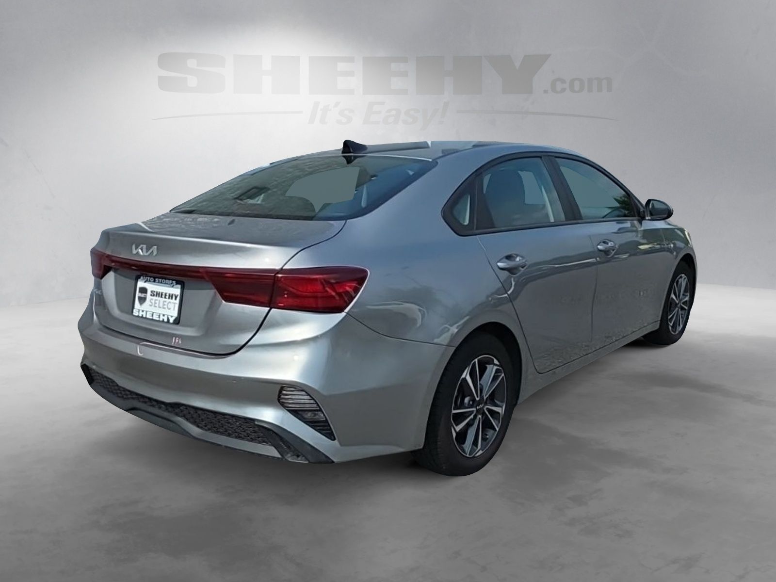 Used 2023 Gray Kia LXS image 11