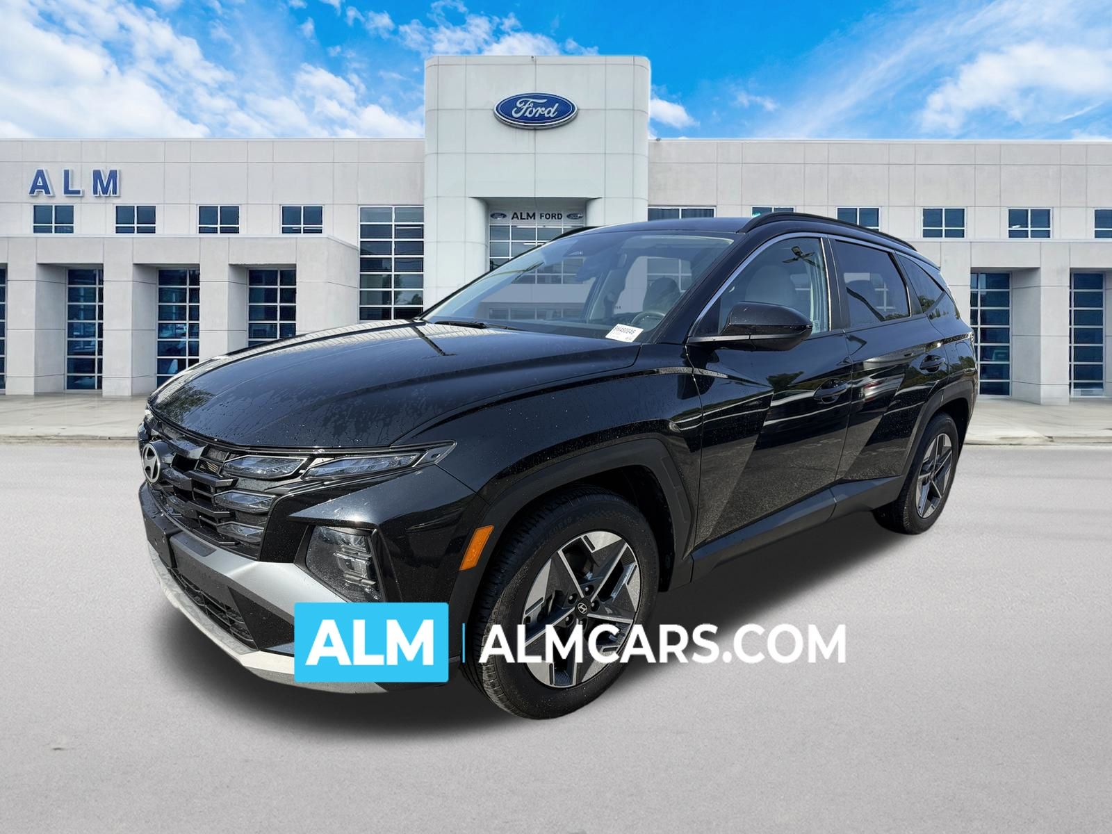 Phantom Black 2025 Hyundai Tucson SUV / Crossover Front-Wheel Drive 8-Speed Automatic