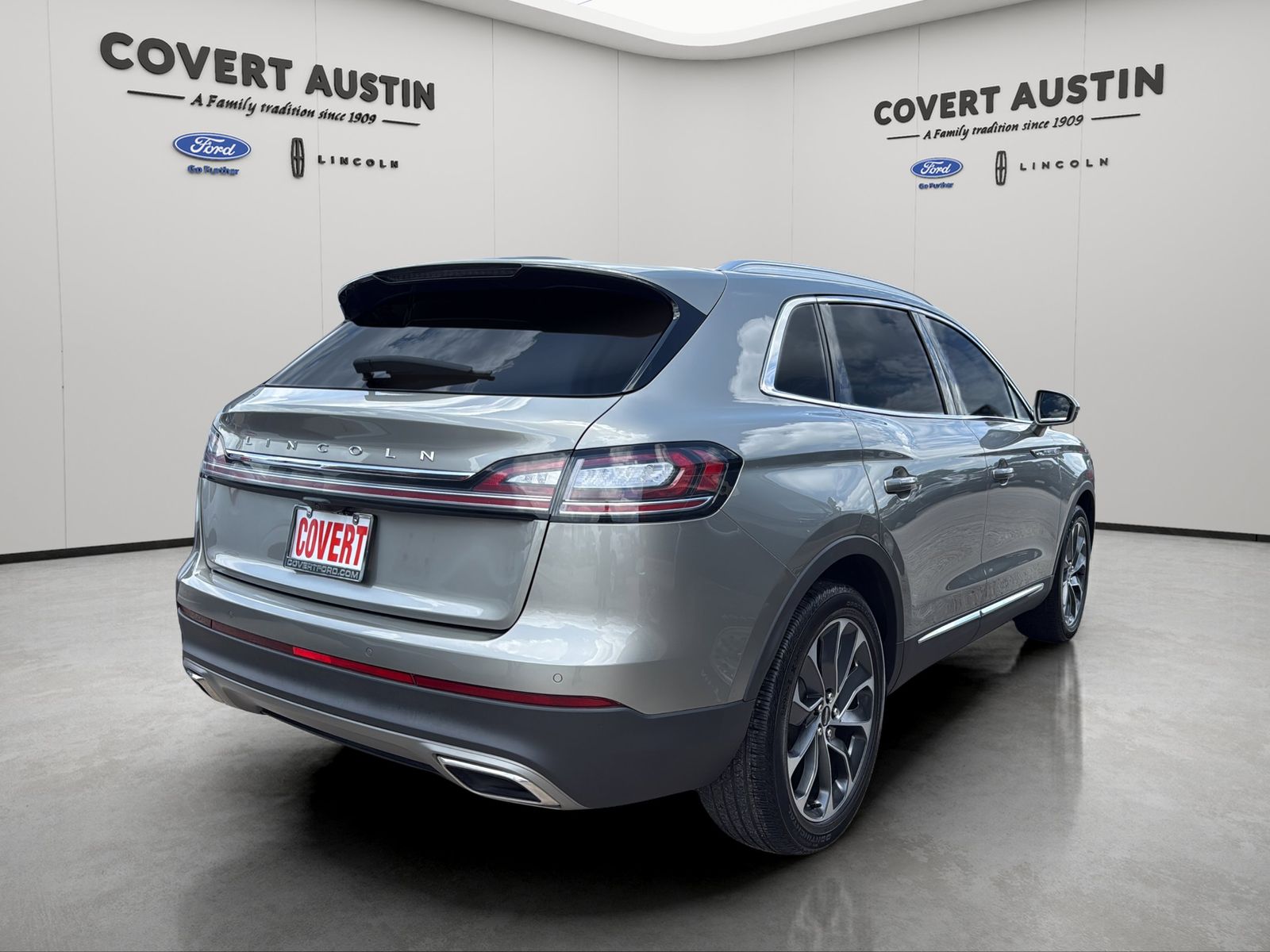 Used Car 2023 Lincoln Nautilus  Reserve For Sale Under $40,000 In Austin, Texas