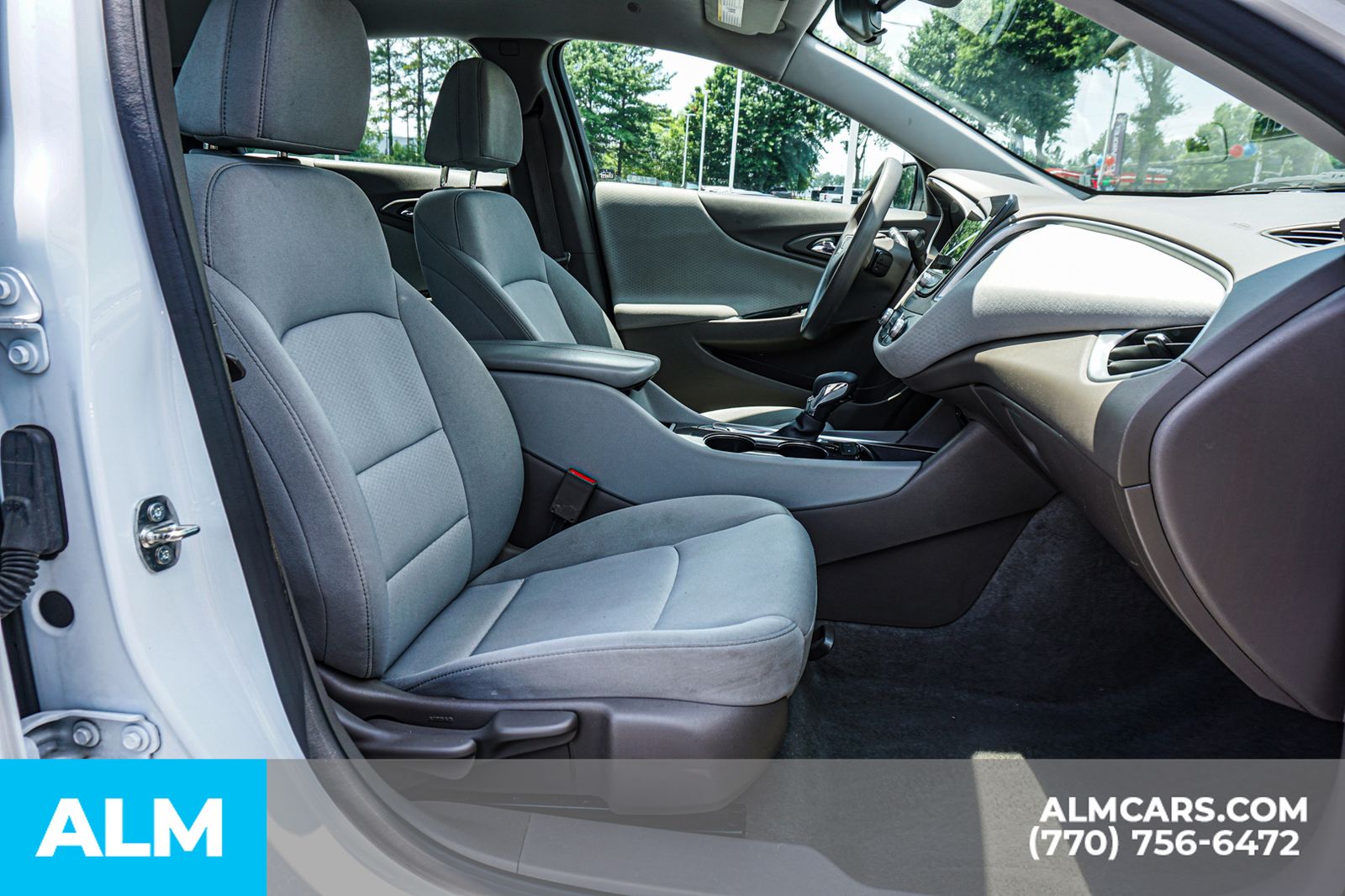 Used 2024 White Chevrolet LT image 24