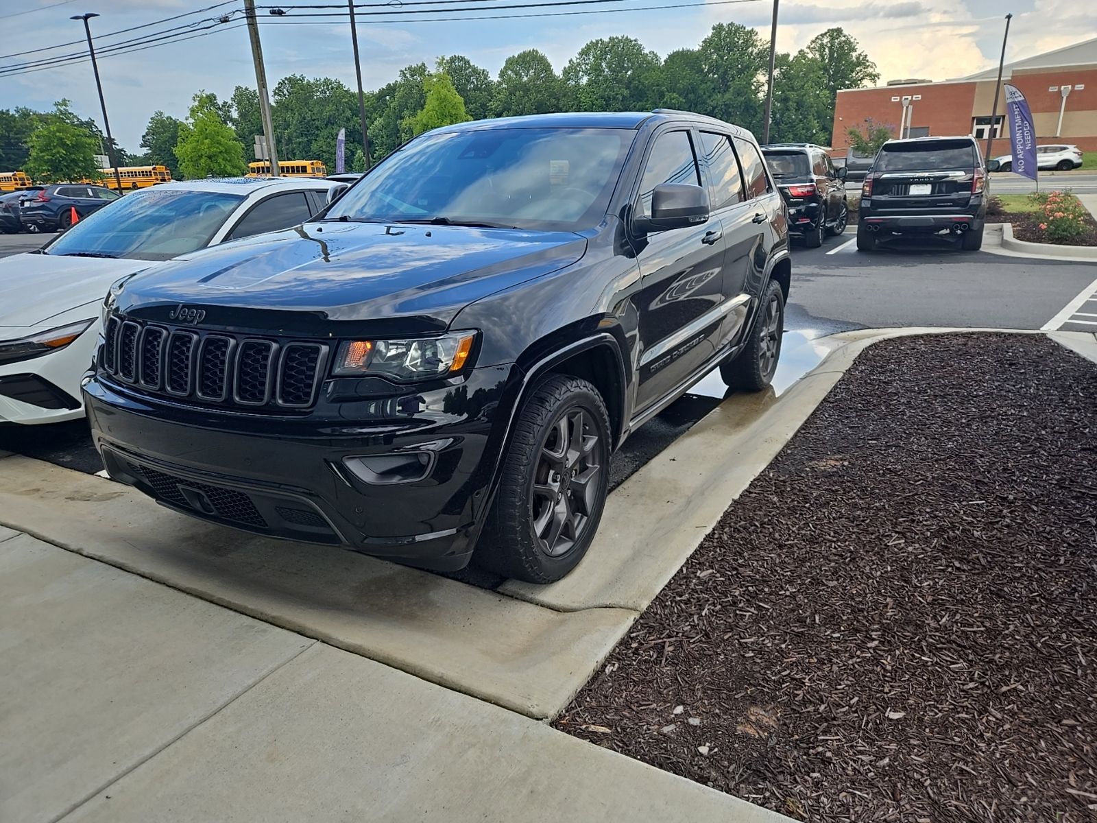 2021 Jeep Grand Cherokee 80th Anniversary Edition