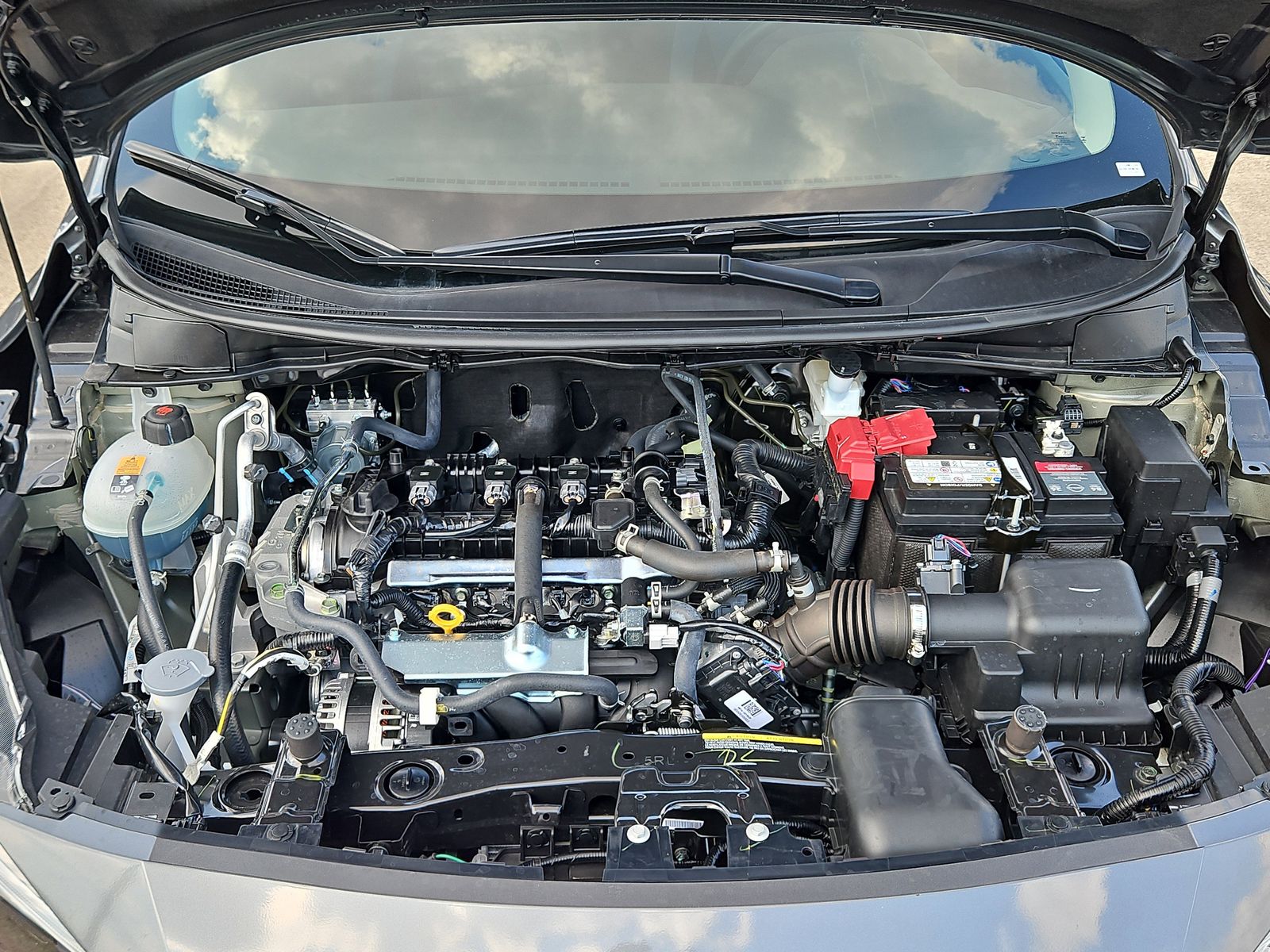 2025 Nissan Versa 1.6 SV - 10