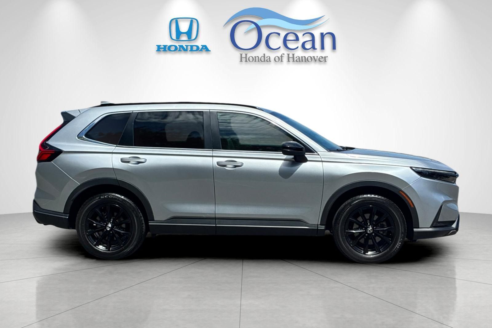 Used 2024 Lunar Silver Metallic Honda Sport-L image 2