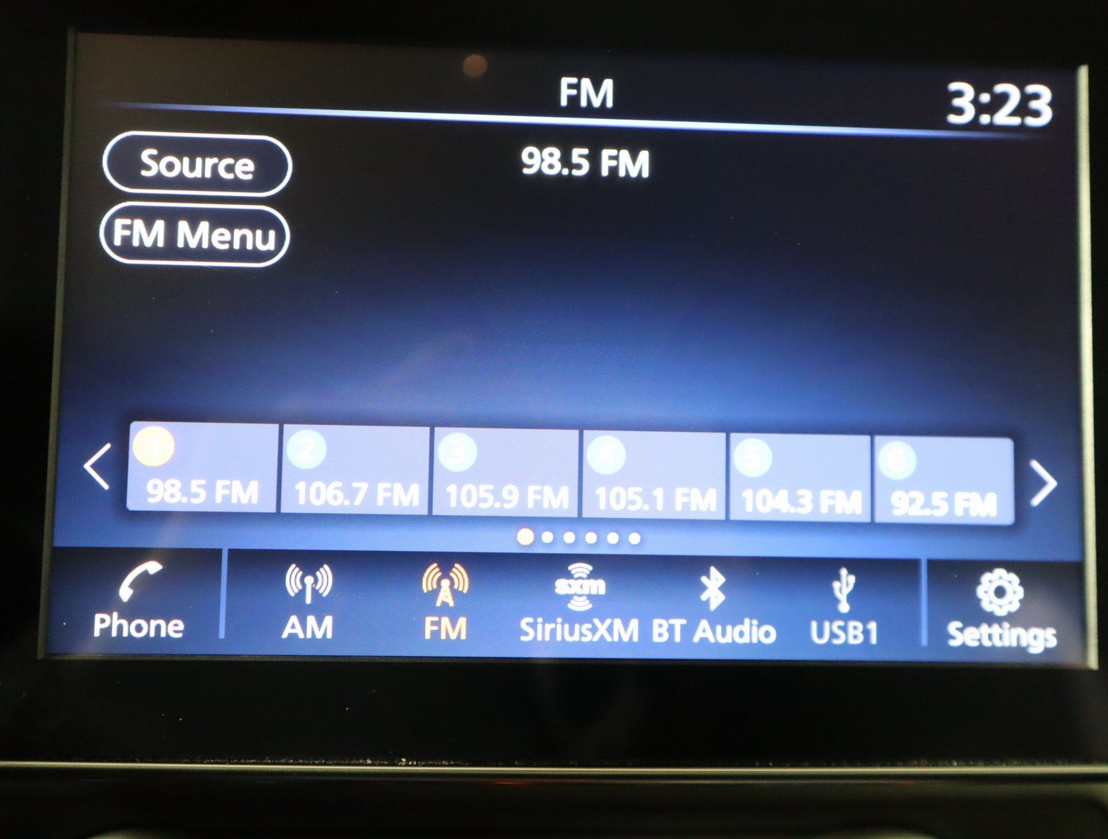 2023 Nissan LEAF S photo
