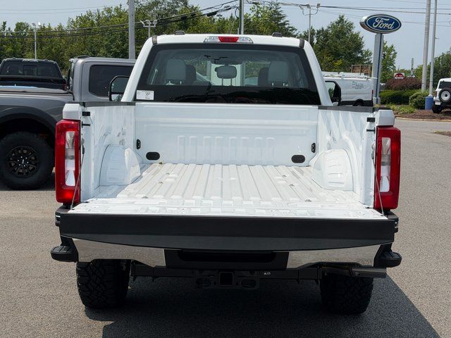 New 2026 Oxford White Ford XL image 14