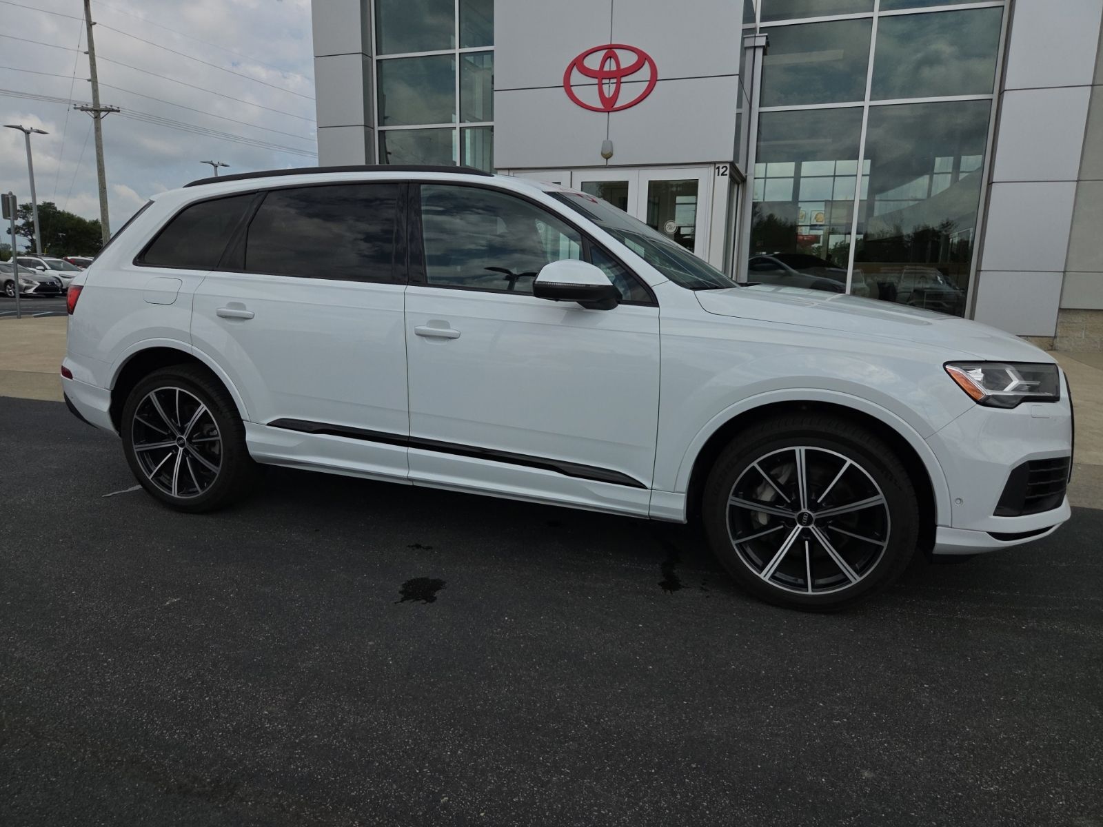 2021 Audi Q7 55 Premium Plus