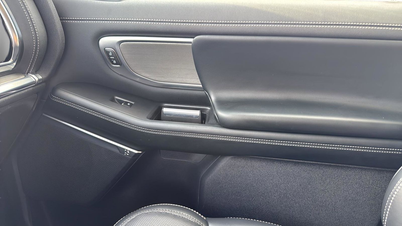 Used Car 2025 Ford Expedition Max  Platinum For Sale Under $80,000 In Austin, Texas