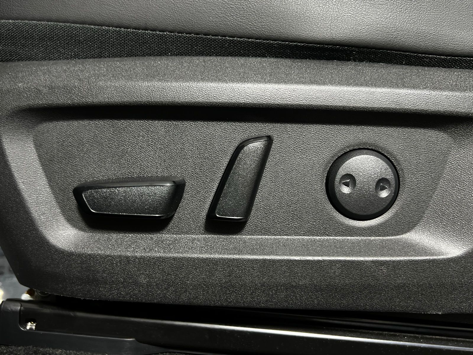 Thumbnail: 2021 Nissan Rogue - 22