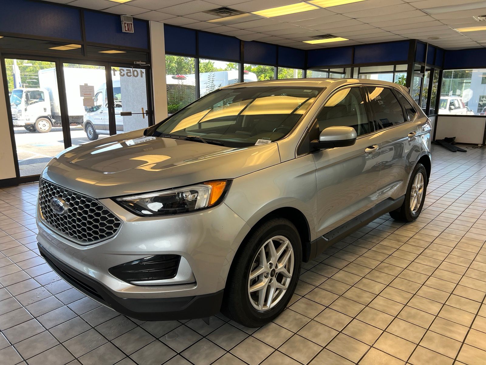 Certified Used 2024 Silver Ford SEL image 8
