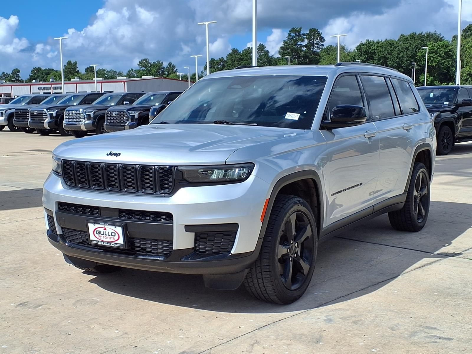2023 Jeep Grand Cherokee L Altitude - 2