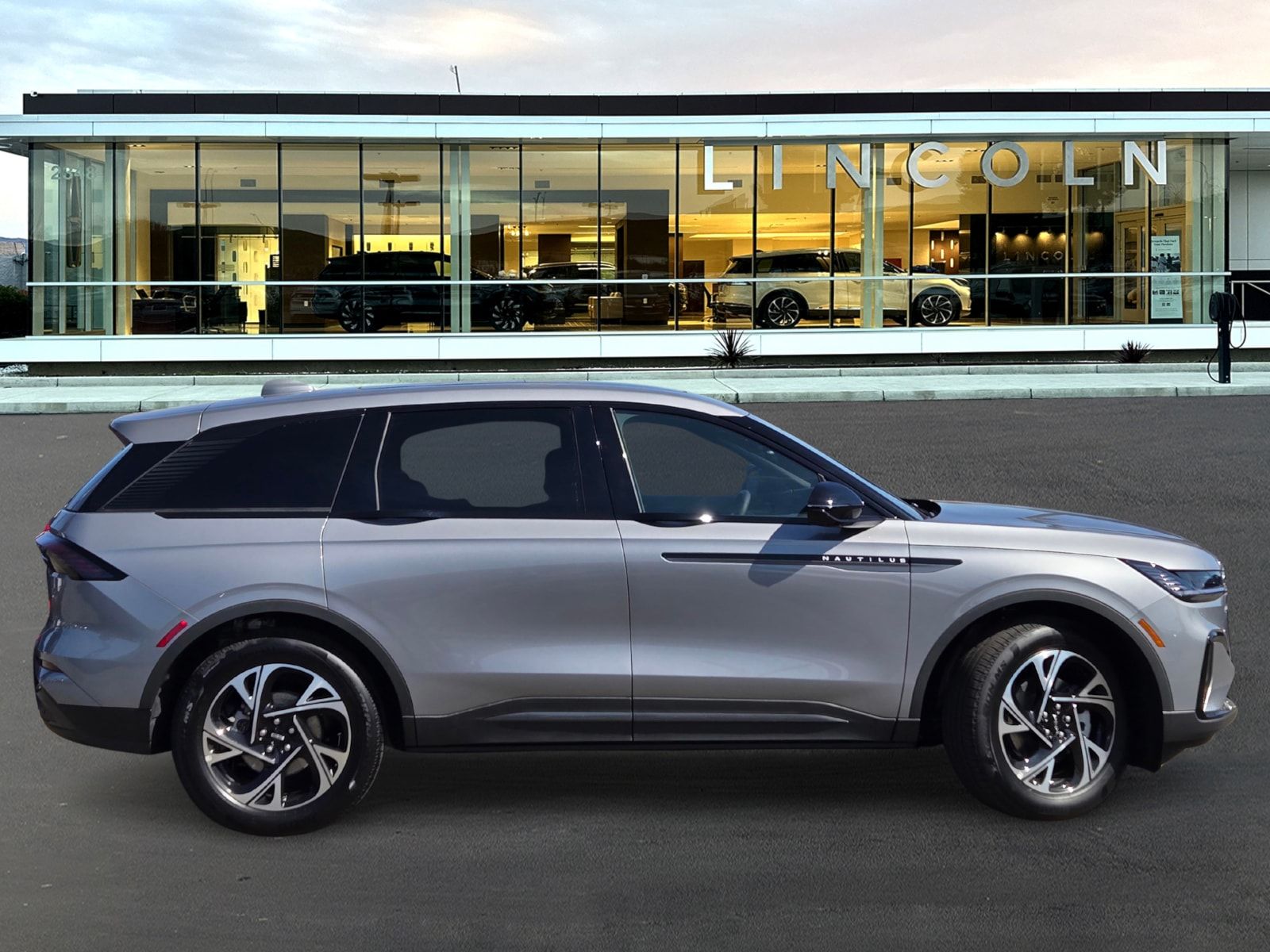 New 2025 Gray Lincoln Premiere image 3