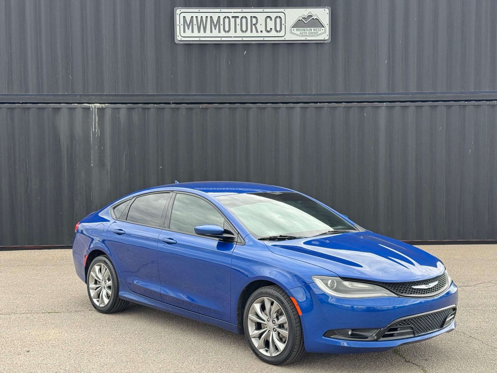 Vivid Blue Pearlcoat 2016 Chrysler 200 Sedan All-Wheel Drive 9-Speed Automatic