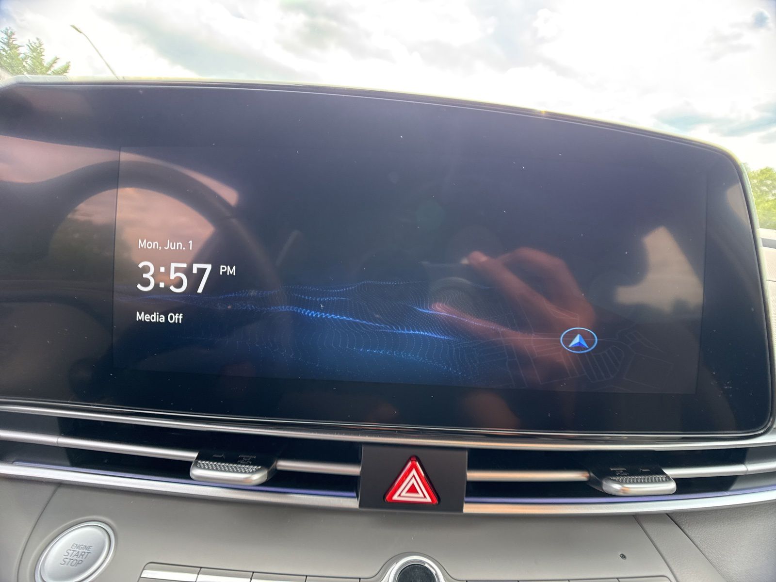 Used 2025  Hyundai SEL Sport image 5