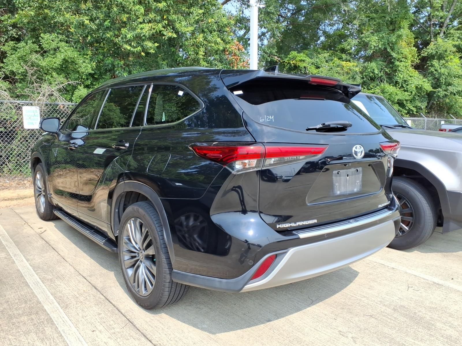 2020 Toyota Highlander Platinum Black at EAG Ford Navasota