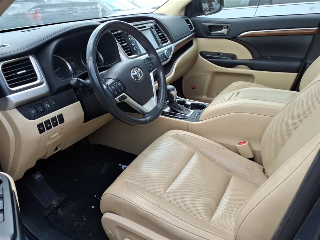 2019 Toyota Highlander Limited Platinum Blue at Emmons Autoplex