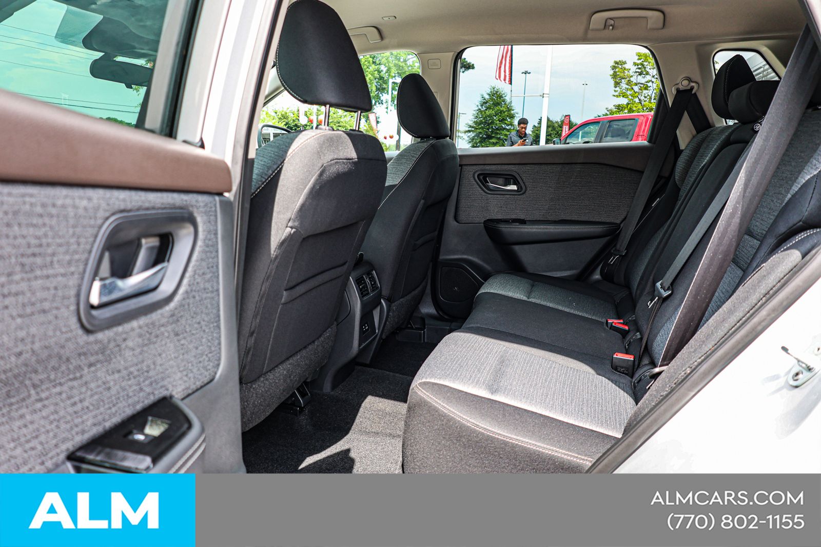 Used 2022 Silver Nissan SV image 19