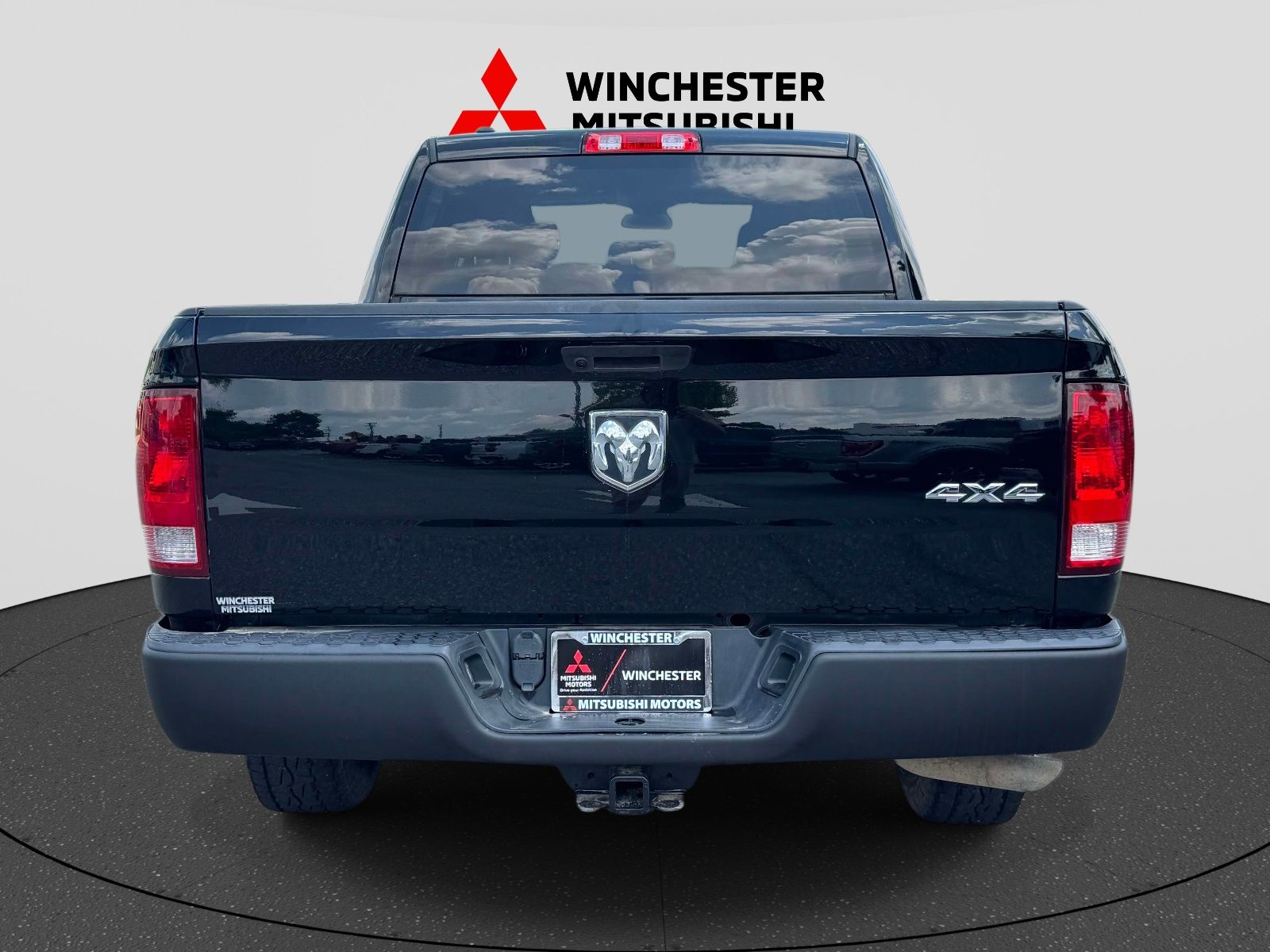 View vehicle photo 3