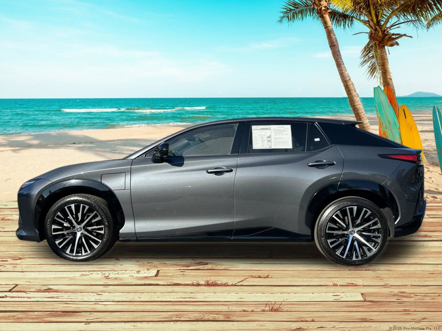 View vehicle photo 3