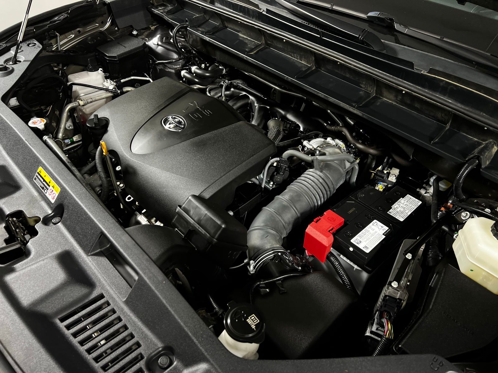 Thumbnail: 2021 Toyota Highlander - 11