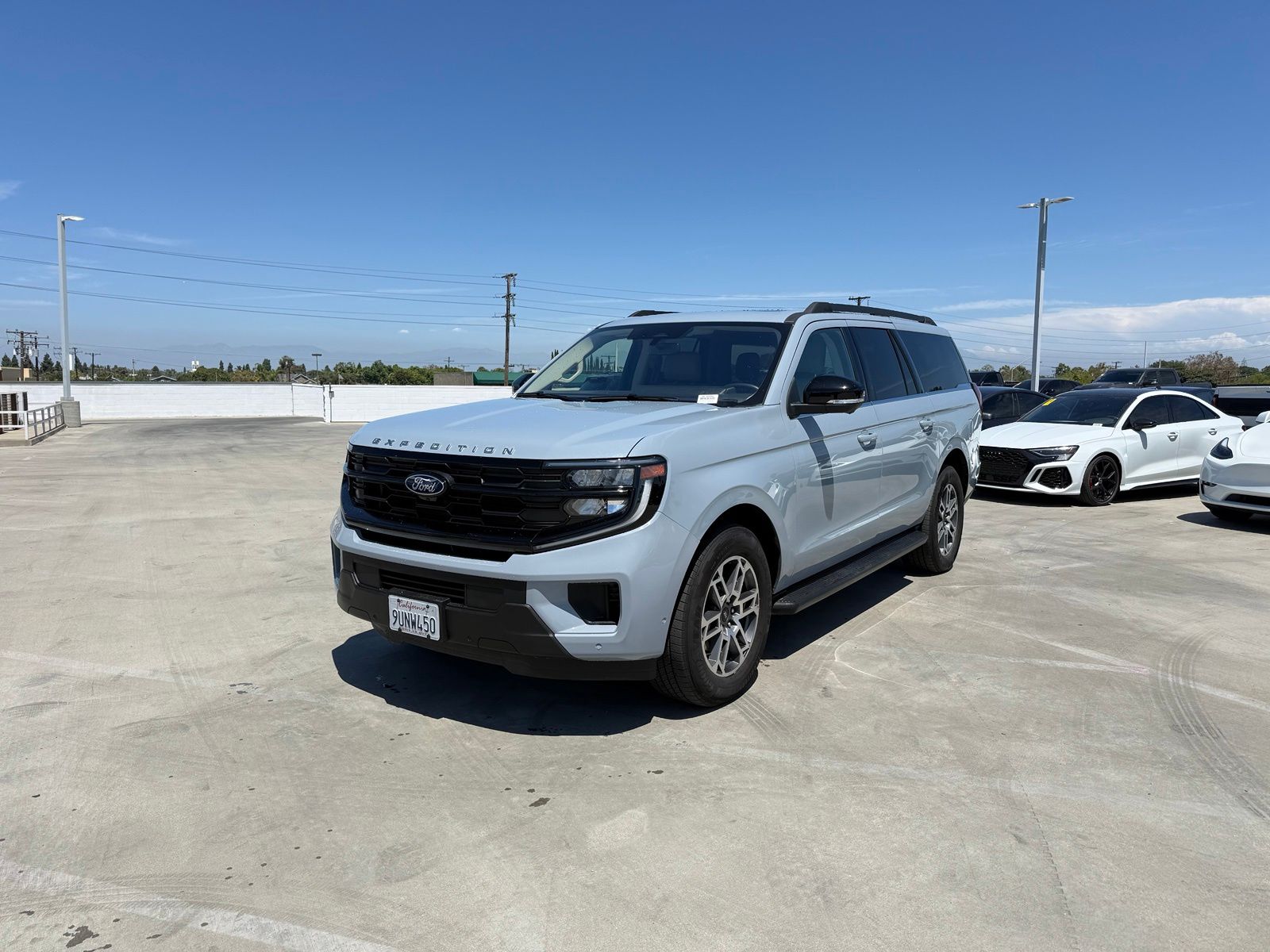 Gray Metallic 2025 Ford Expedition SUV / Crossover 4X2 Automatic