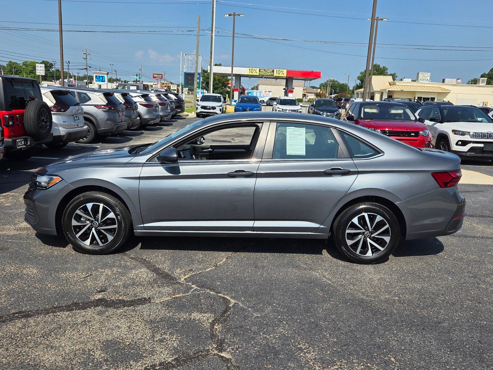 Used 2024 Gray Volkswagen 1.5T S image 4