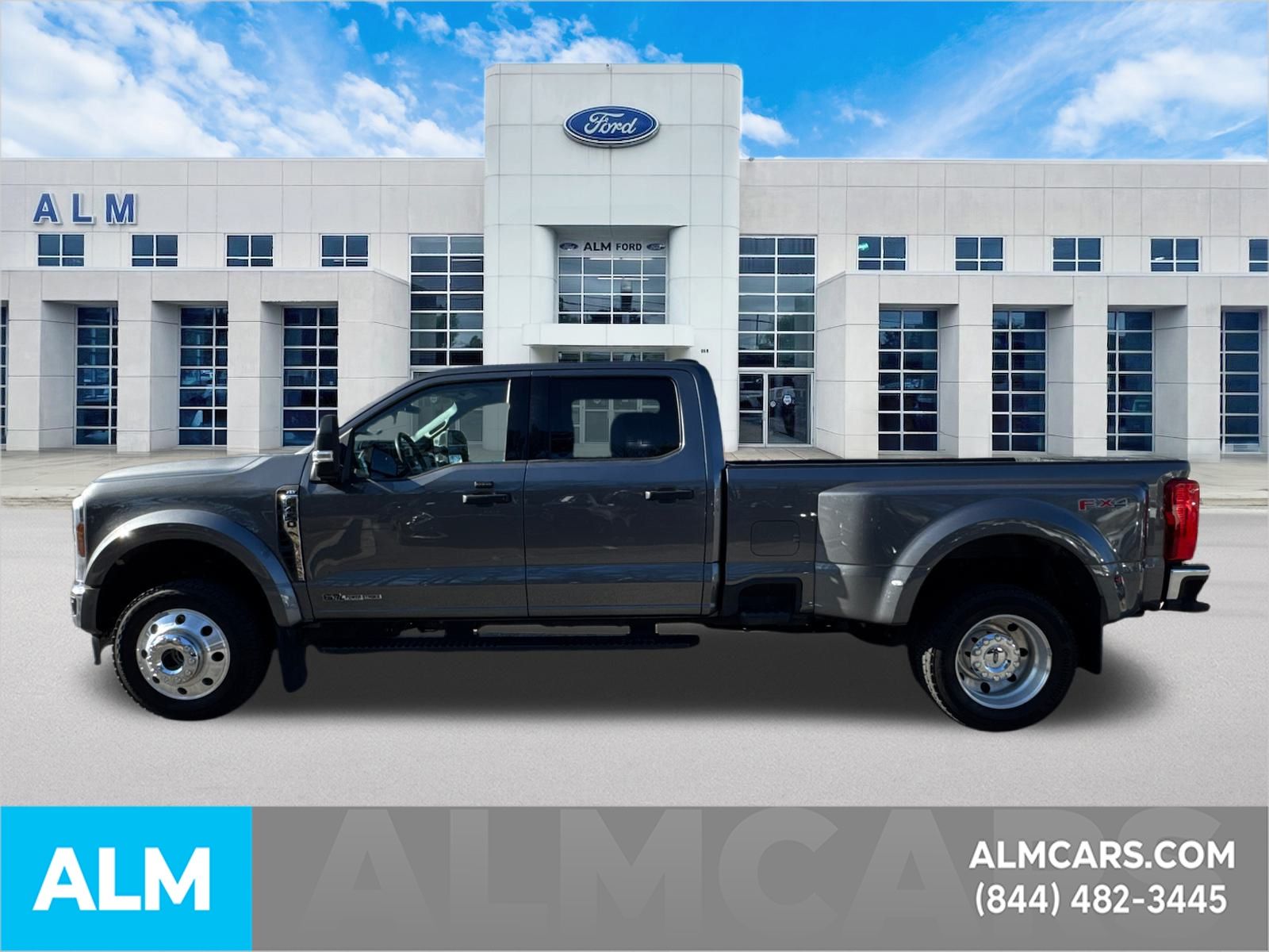 Used 2025 Gray Ford XLT image 9