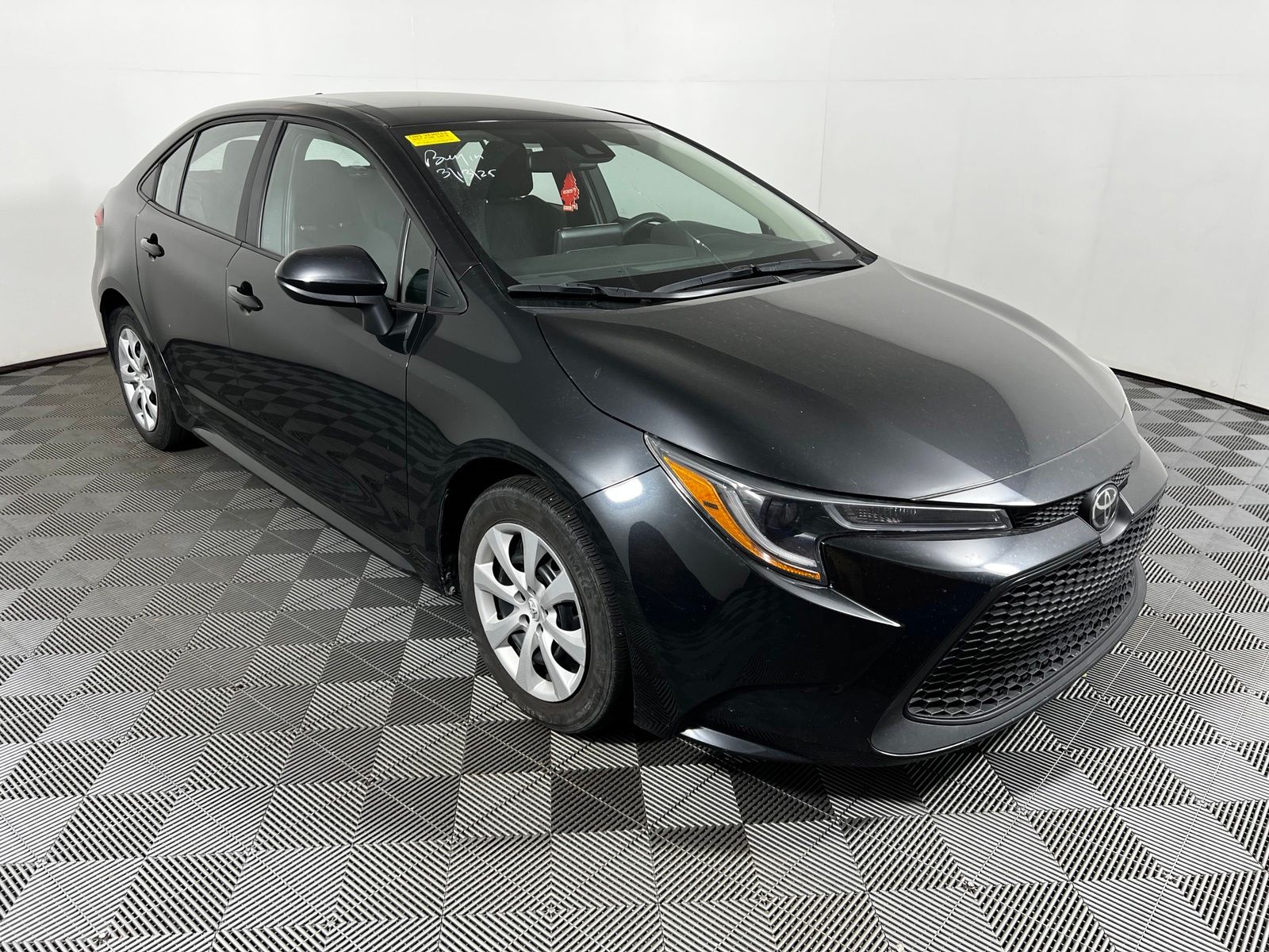 Thumbnail: 2025 Toyota Corolla - 3