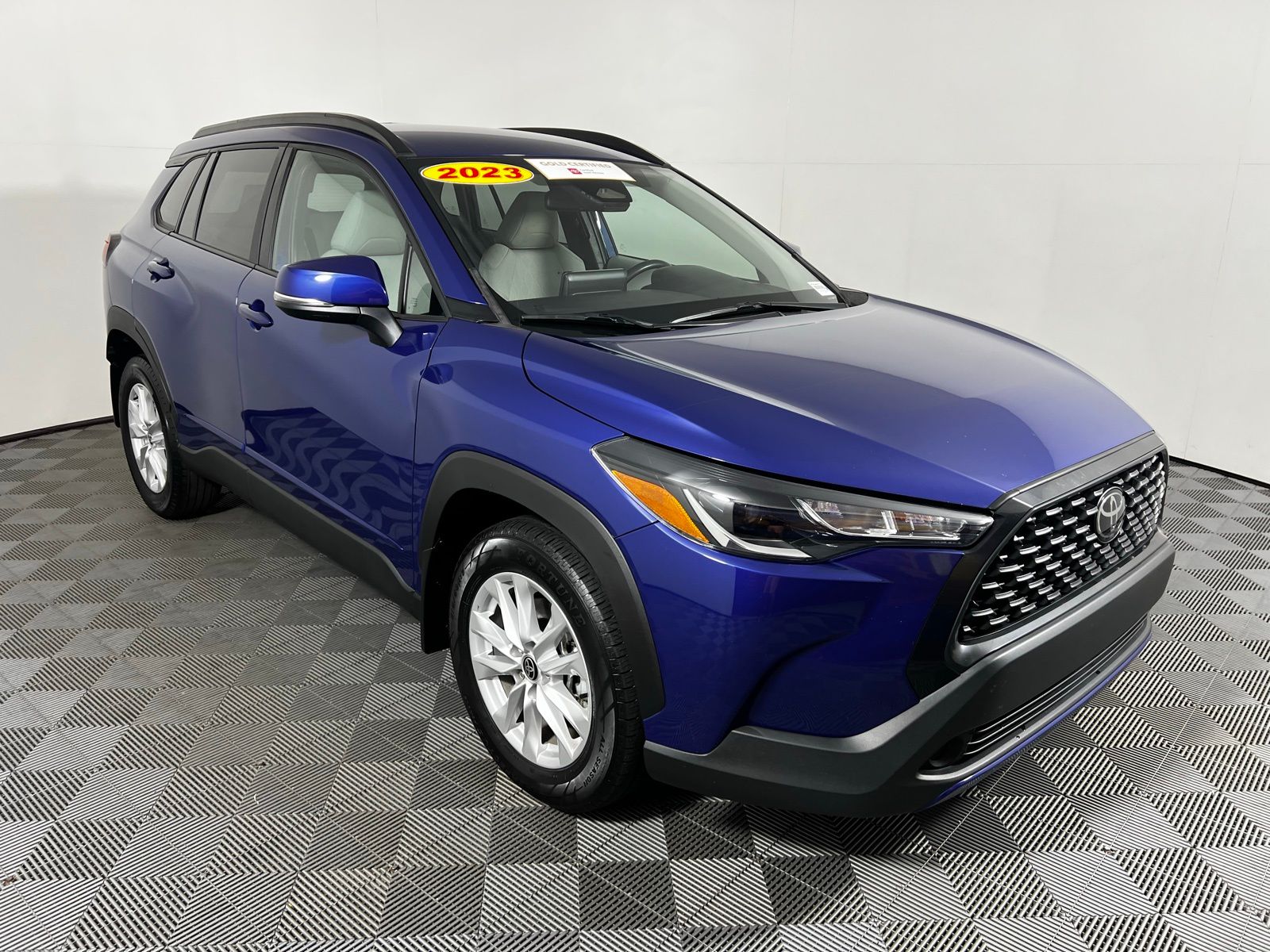 Thumbnail: 2023 Toyota Corolla Cross - 3