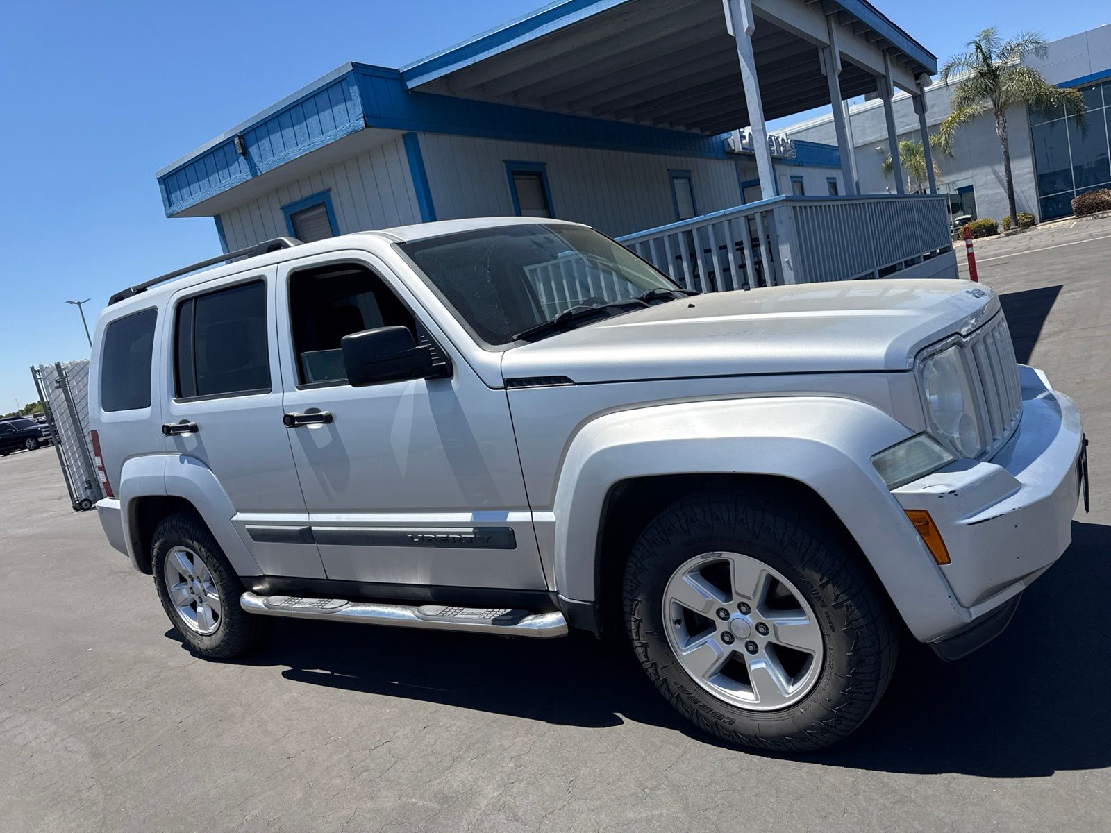 Bright Silver Metallic 2010 Jeep Liberty SUV / Crossover Four-Wheel Drive 4-Speed Automatic