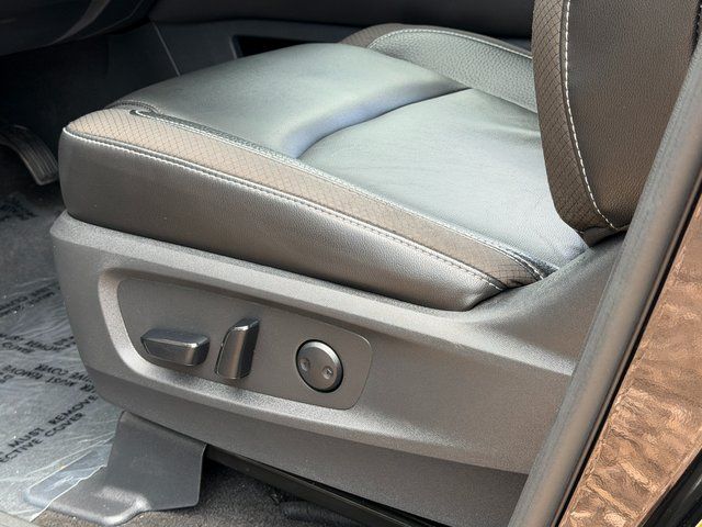 Used 2023 Black Nissan SL image 25