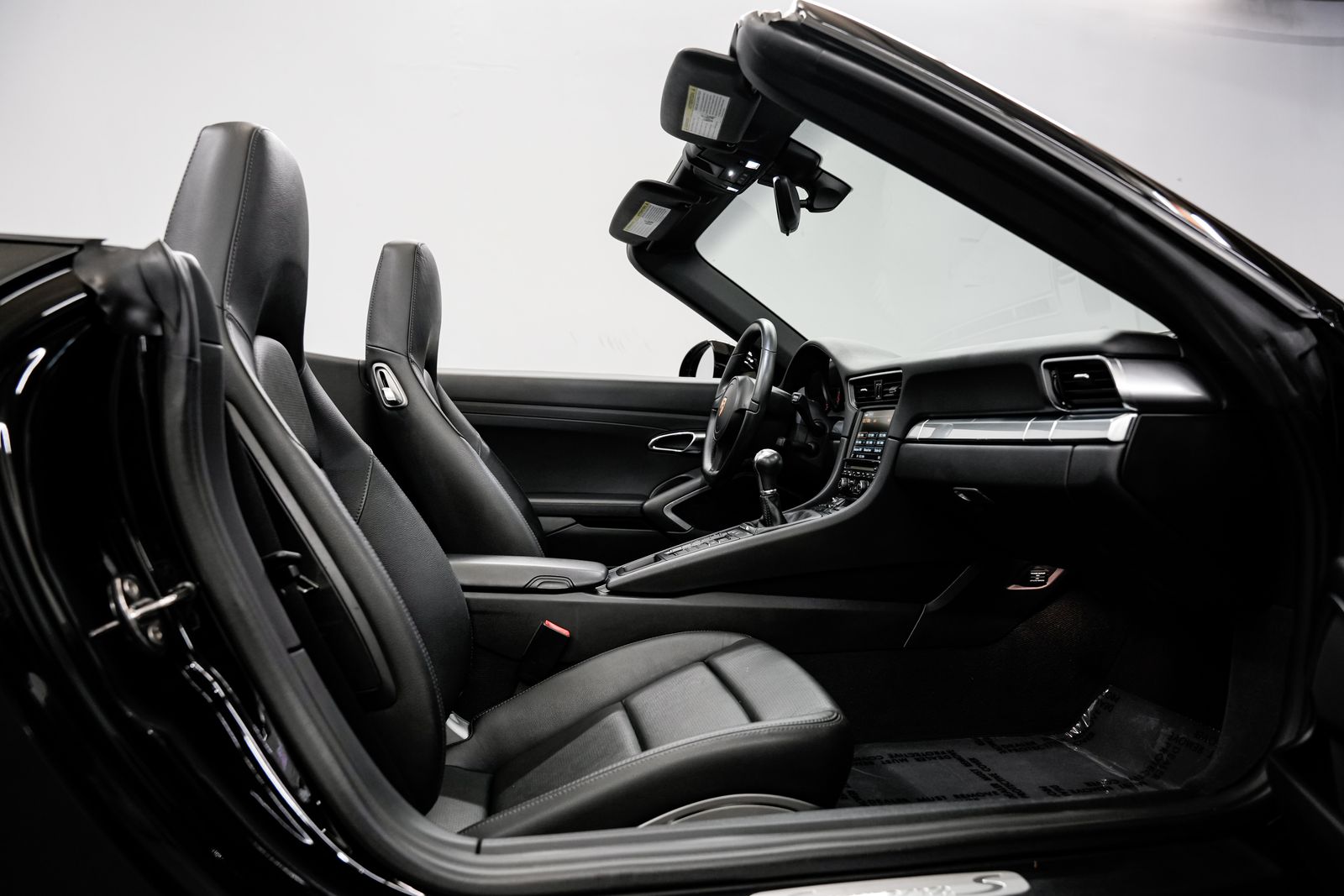 2014 Porsche 911 Carrera S — photo 25