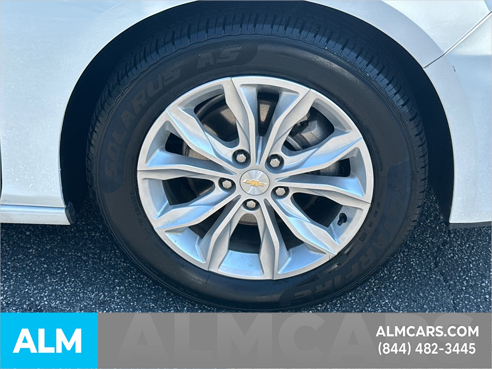 Used 2024 White Chevrolet LT image 14
