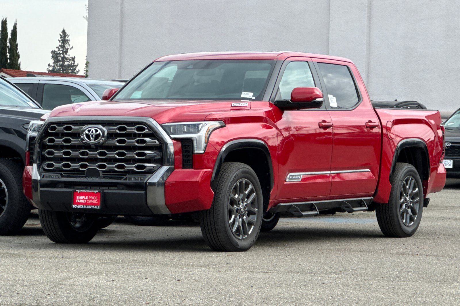 2025 Toyota Tundra Platinum - Photo 2