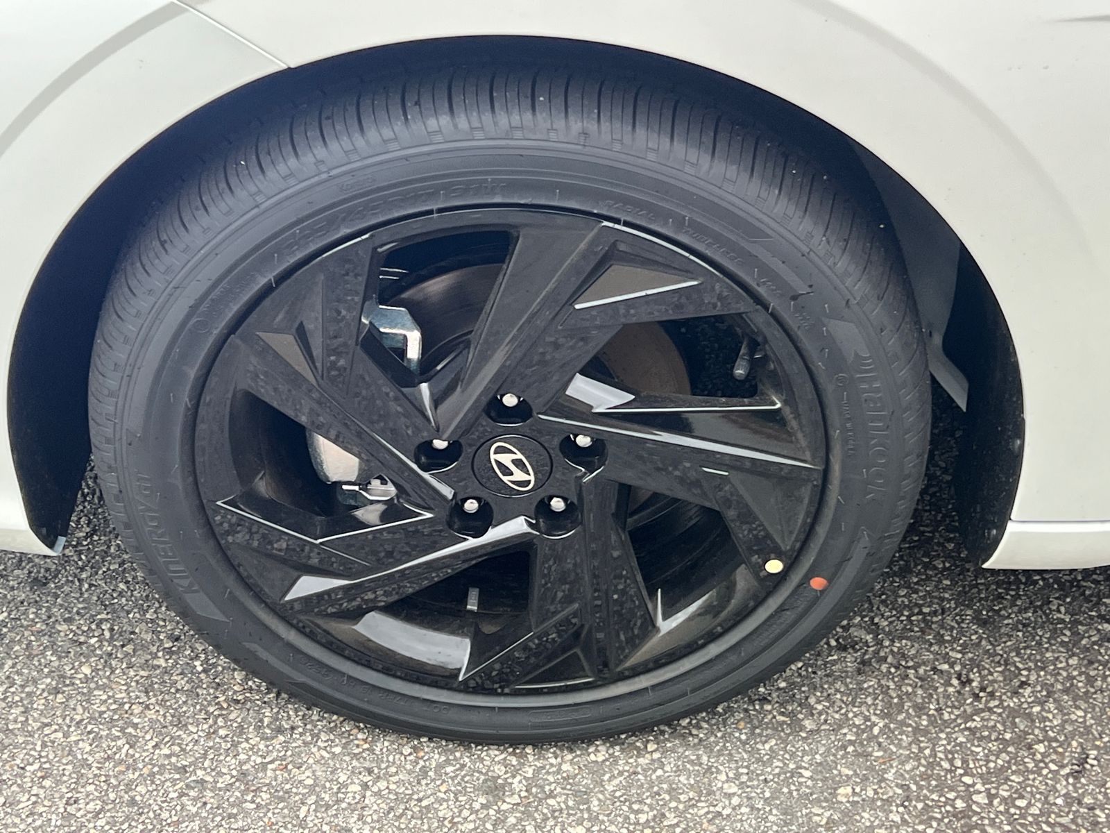 New 2026 White Hyundai SEL Sport image 12