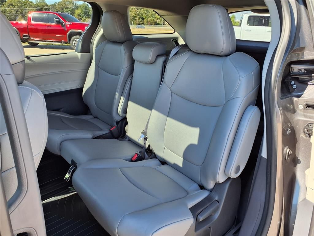 2023 Toyota Sienna XLE  at Don McGill Toyota