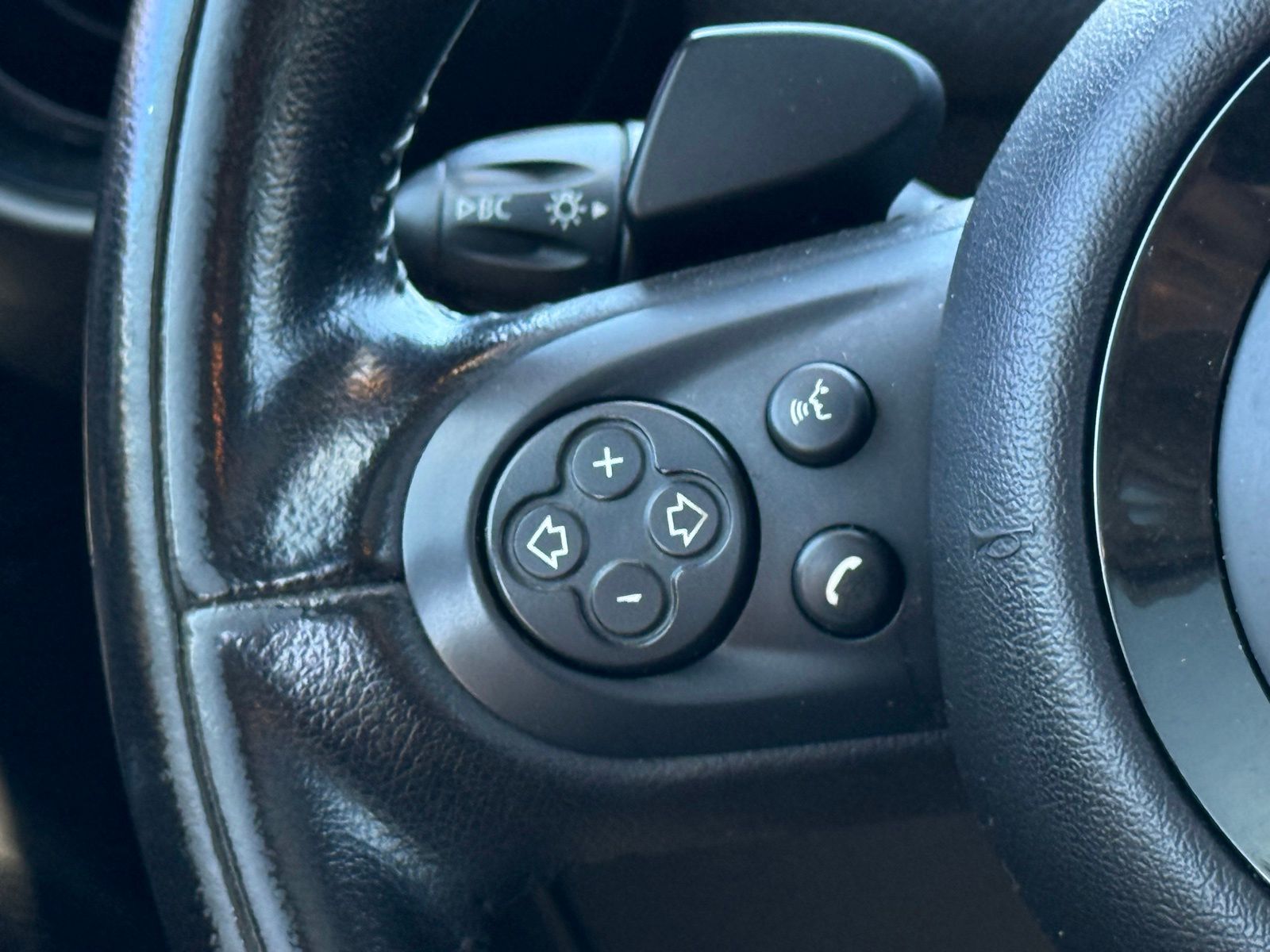Used 2016 Black MINI Base image 29