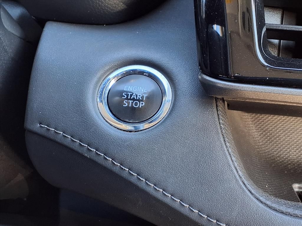 2022 Toyota Highlander XLE White at DeMontrond Mazda