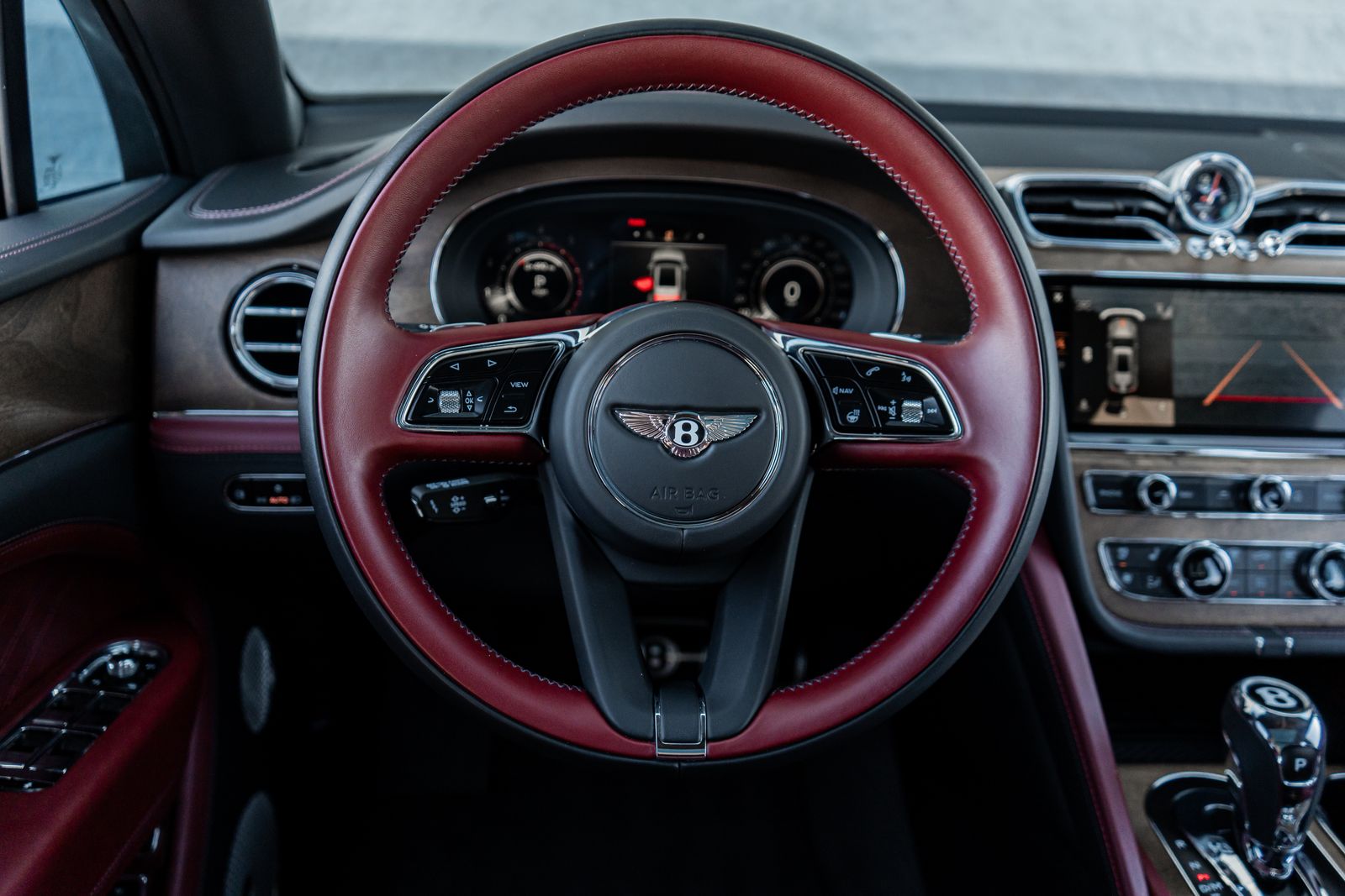 2024 Bentley Bentayga Azure - Photo 32