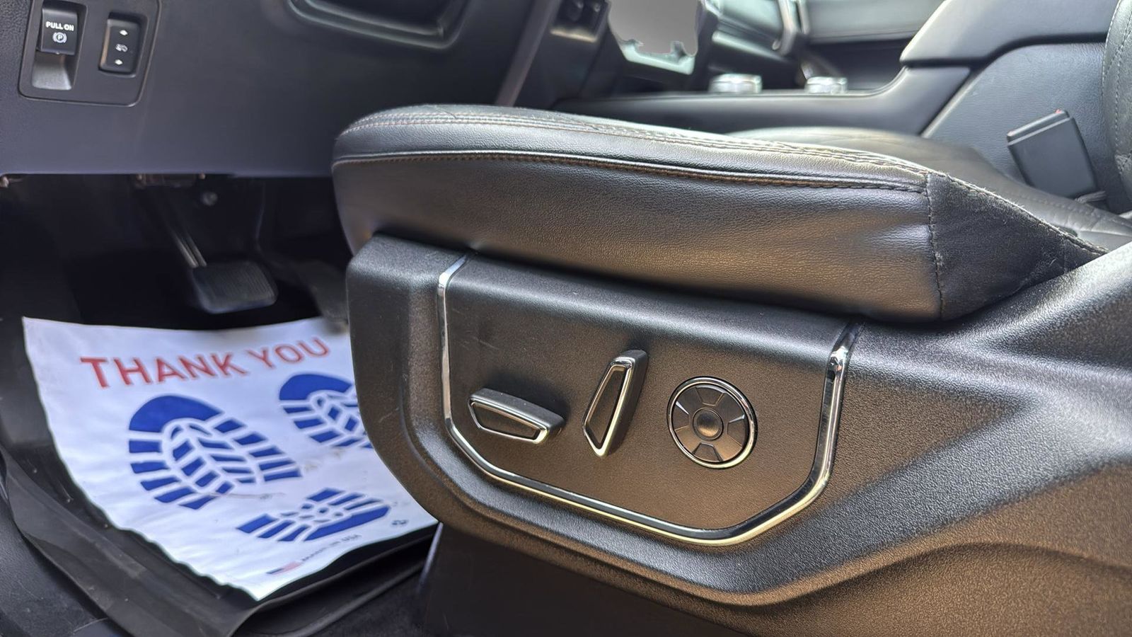 Used Car 2019 Ford Expedition  Platinum For Sale Under $30,000 In Austin, Texas