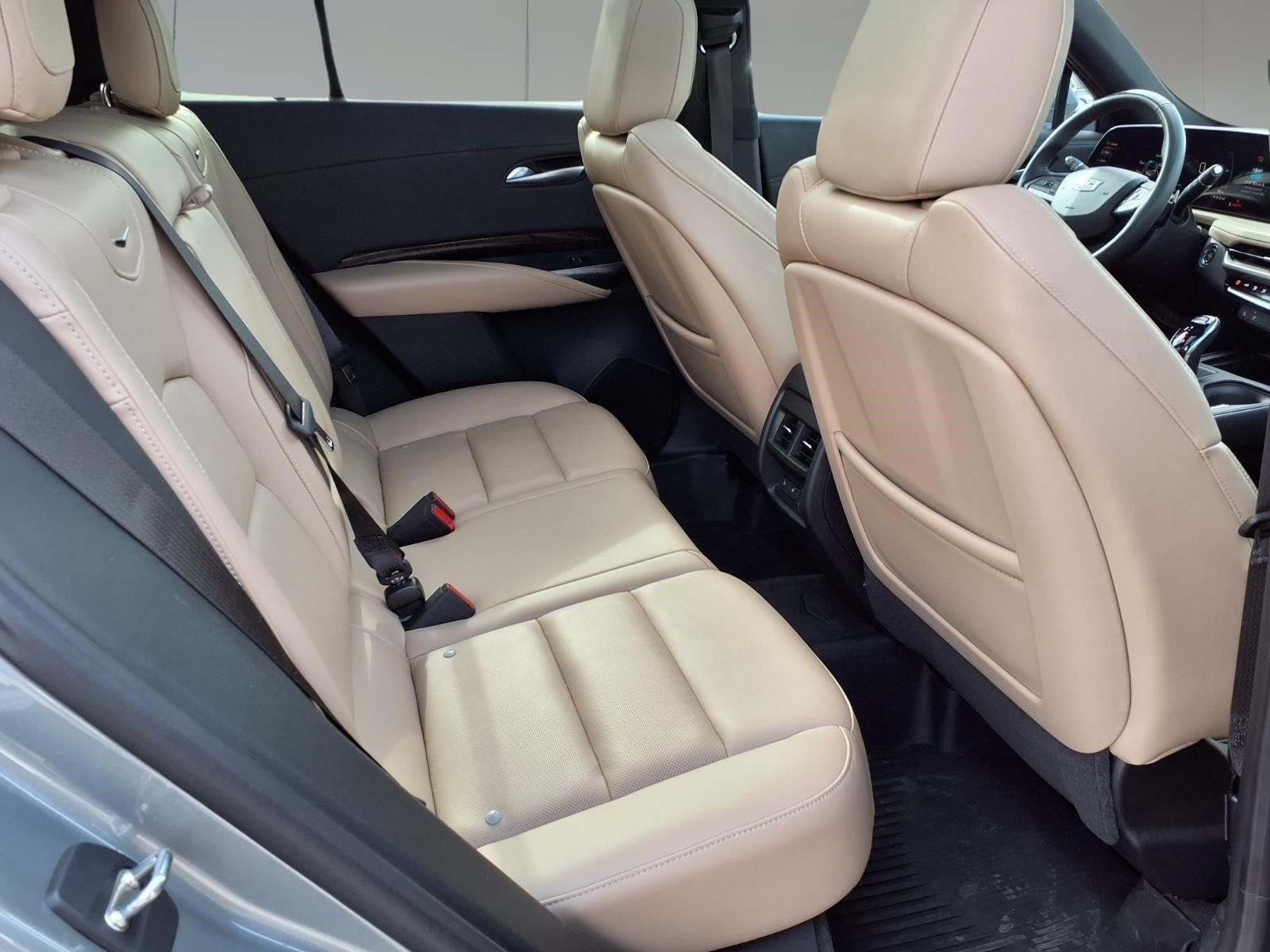 2024 Cadillac XT4 Premium Luxury Silver at Tom Peacock Cadillac