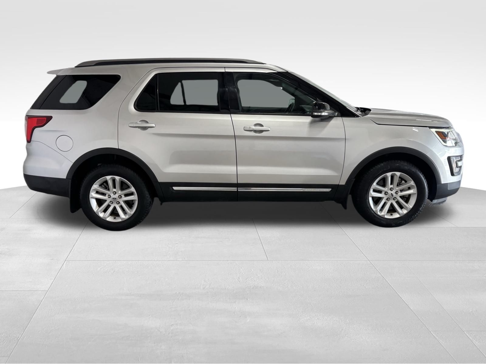 Used Car 2017 Ford Explorer  Xlt For Sale Under $20,000 In Austin, Texas