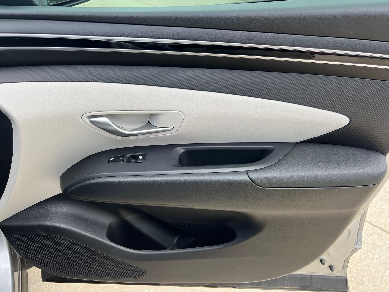 2024 Hyundai Tucson SE photo 10