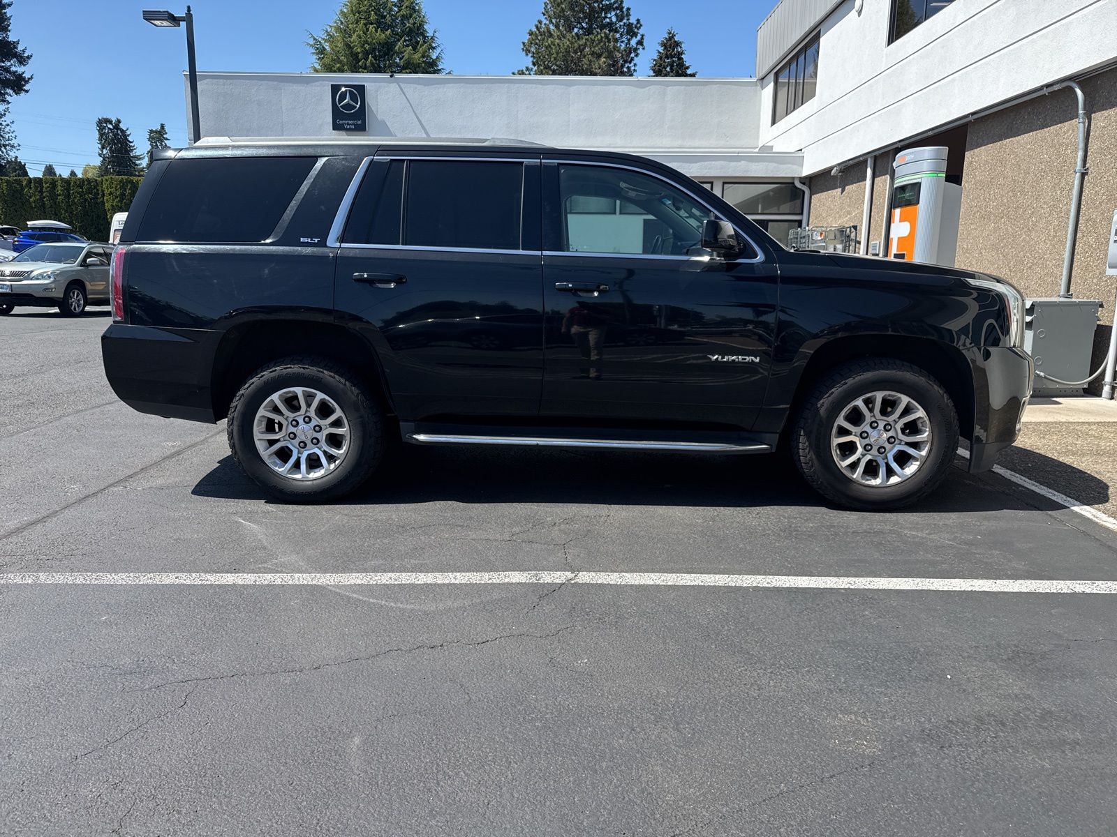 used 2017 GMC Yukon car, priced at $23,998