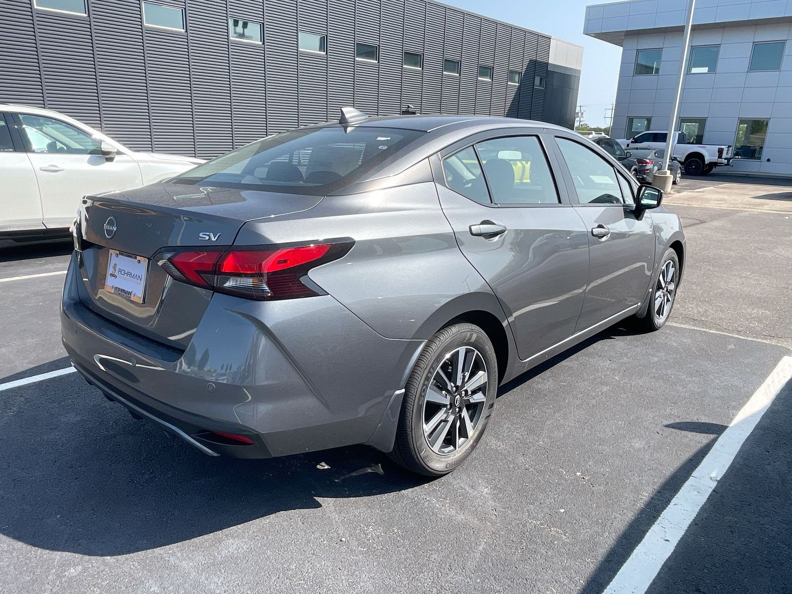 2024 Nissan Versa 1.6 SV 34