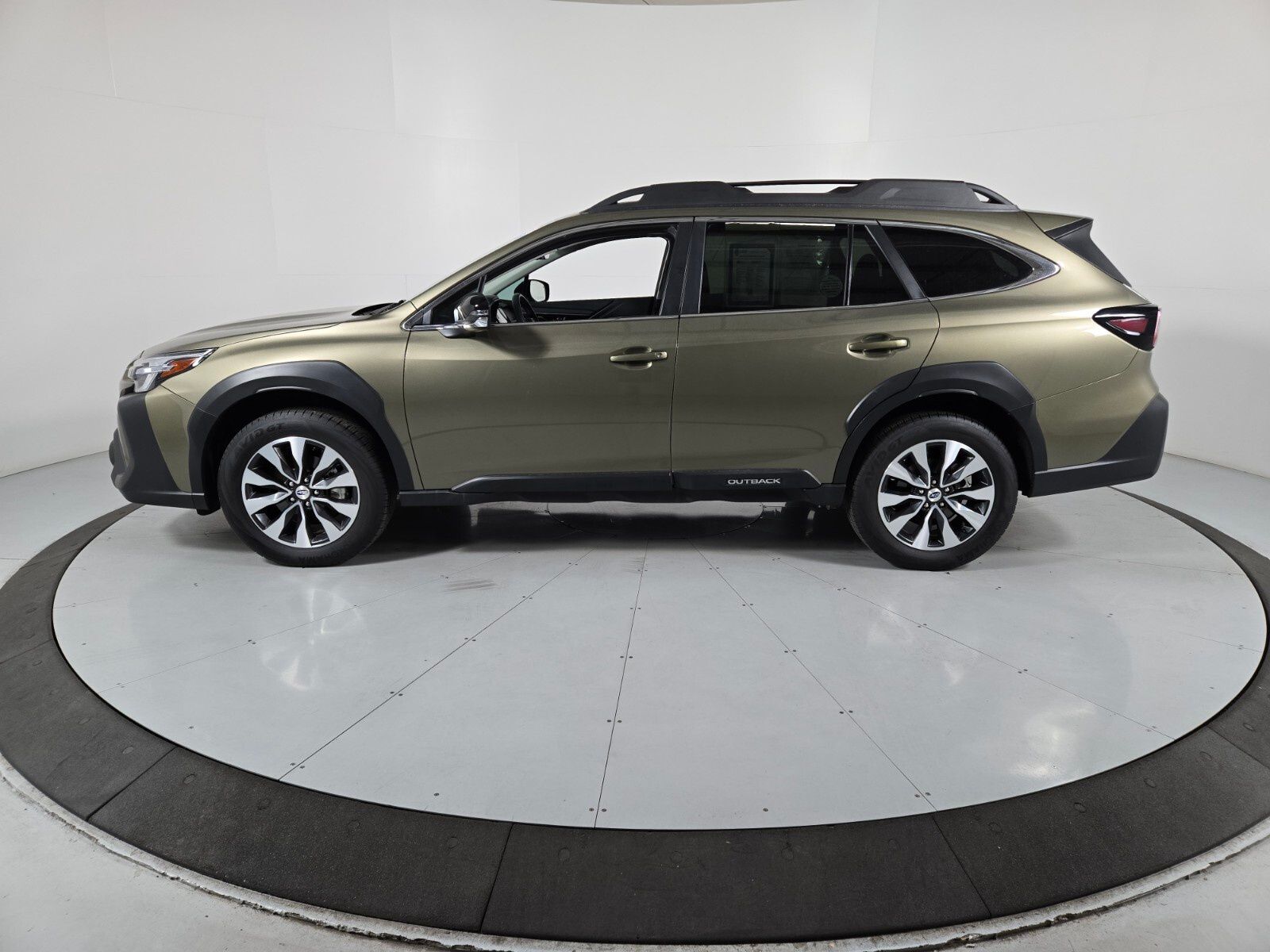 2024 Subaru Outback Limited XT 7