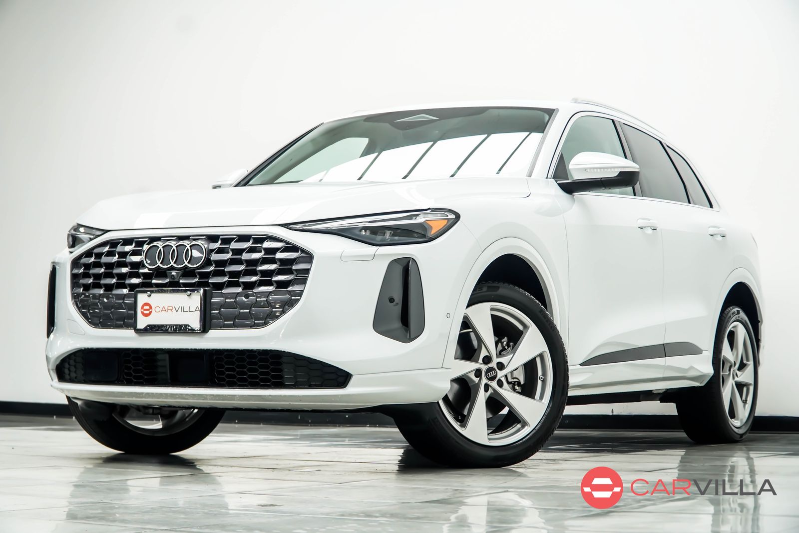 2025 Audi Q5 quattro Premium Plus 40 TFSI