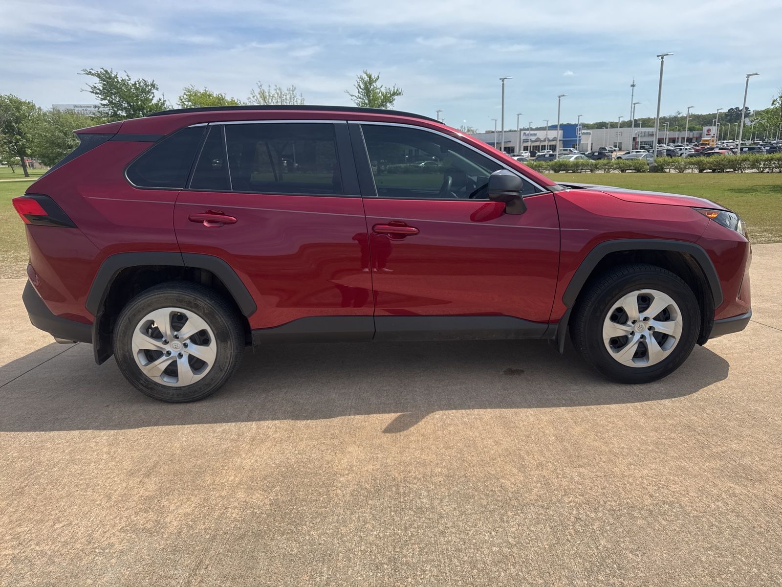 View vehicle photo 3