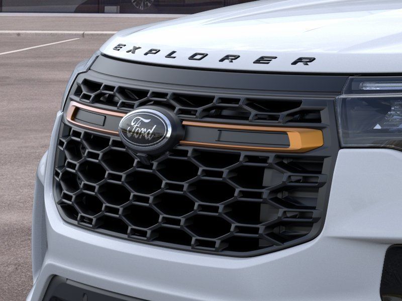 New 2026 Space White Metallic Ford Tremor image 17