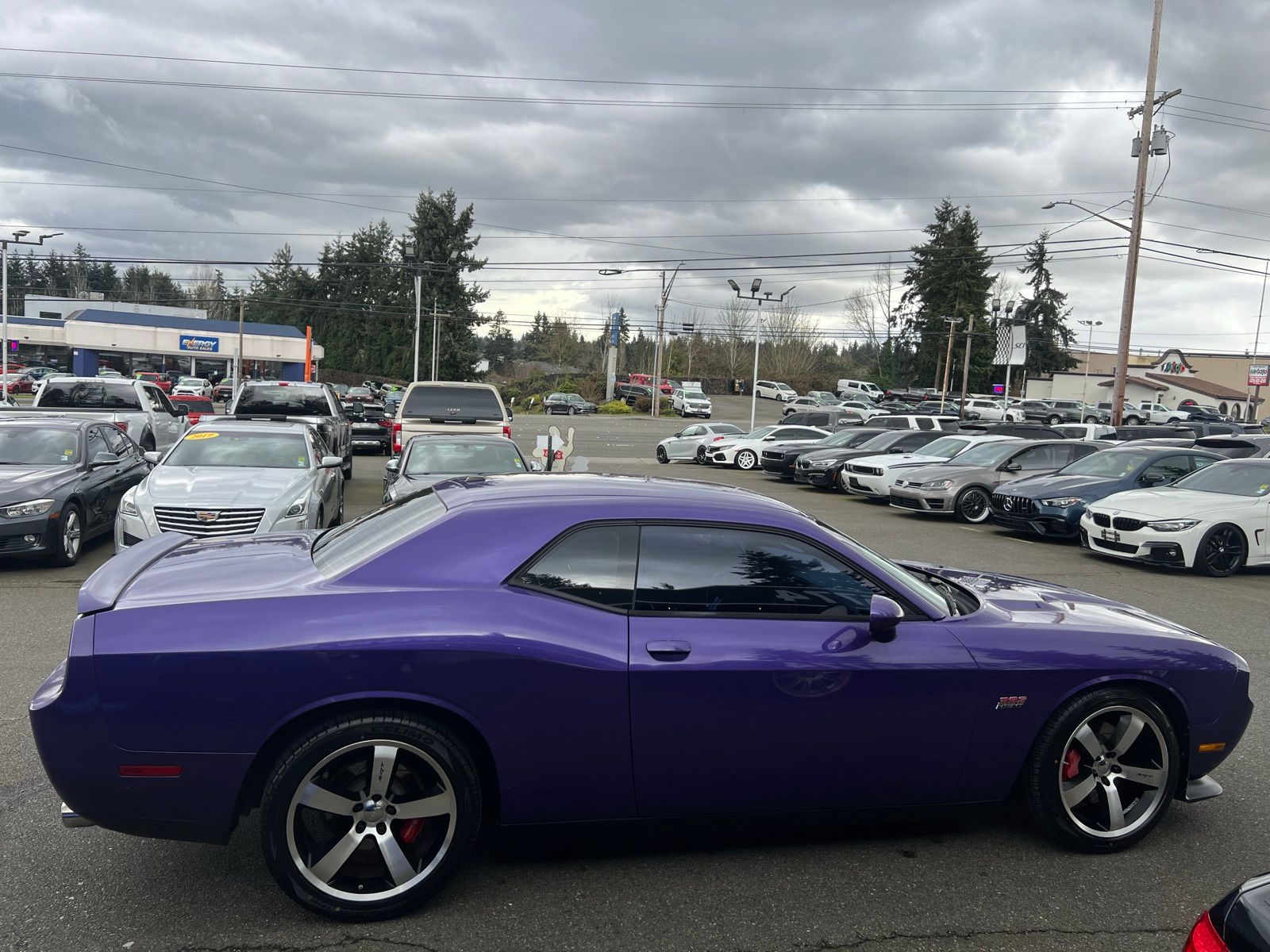 View vehicle photo 7