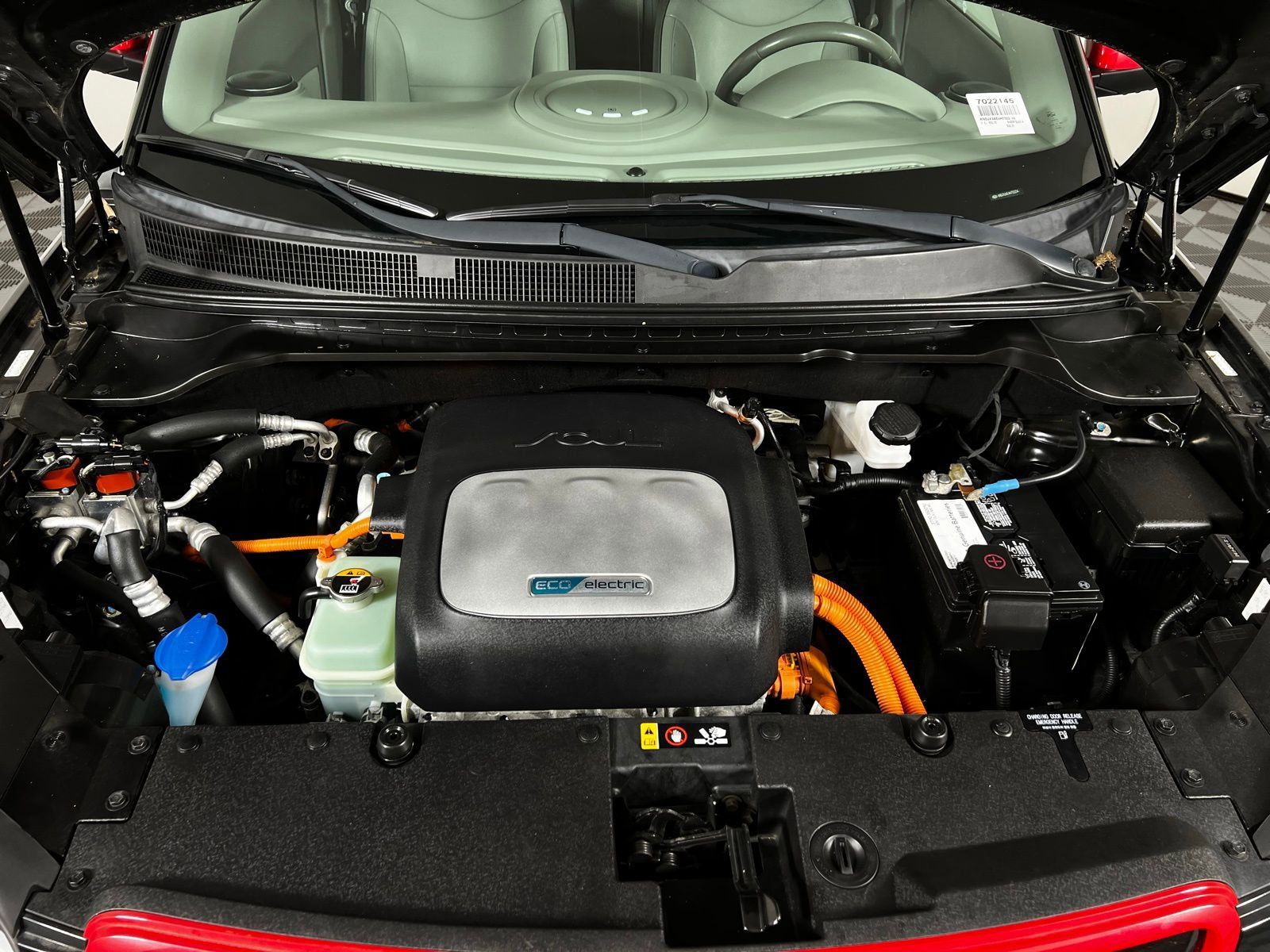 Thumbnail: 2017 Kia Soul EV - 9